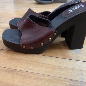 Lei Brown Leather Studded Mules